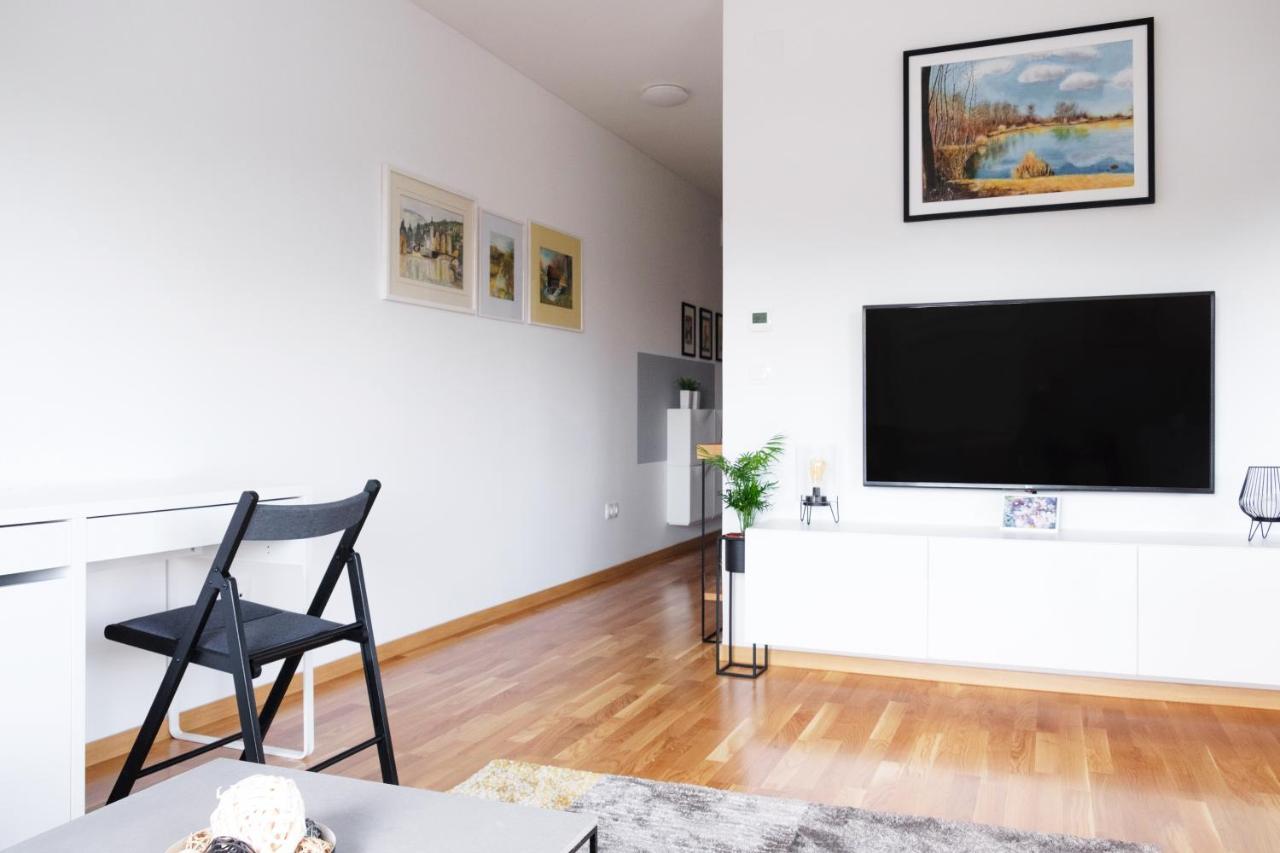 Blue Sky Apartment ชาโคเว็ค ภายนอก รูปภาพ