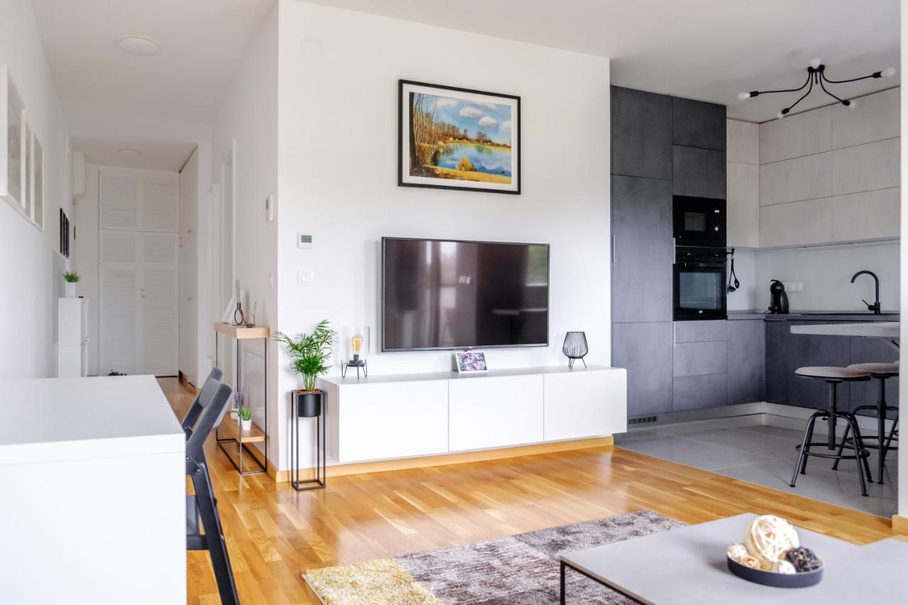 Blue Sky Apartment ชาโคเว็ค ภายนอก รูปภาพ